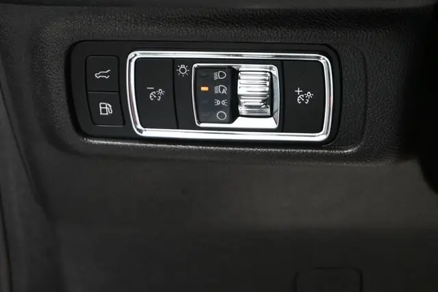 2025 Lincoln Corsair - $44,999