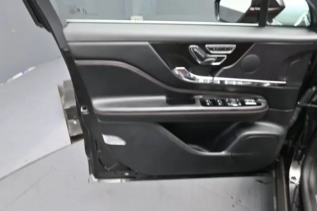 2025 Lincoln Corsair - $44,999