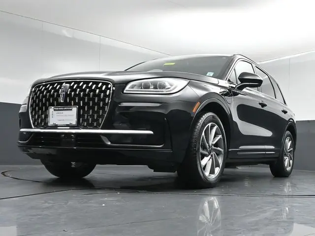 2025 Lincoln Corsair - $44,999