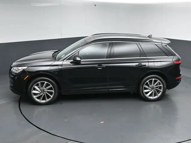 2025 Lincoln Corsair - $44,999
