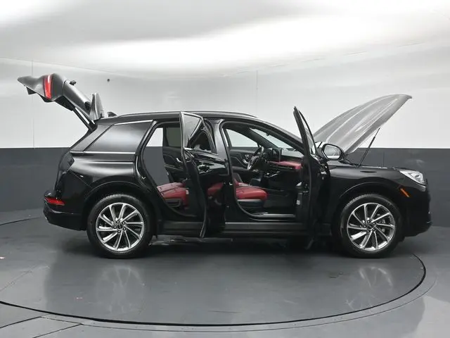2025 Lincoln Corsair - $44,999