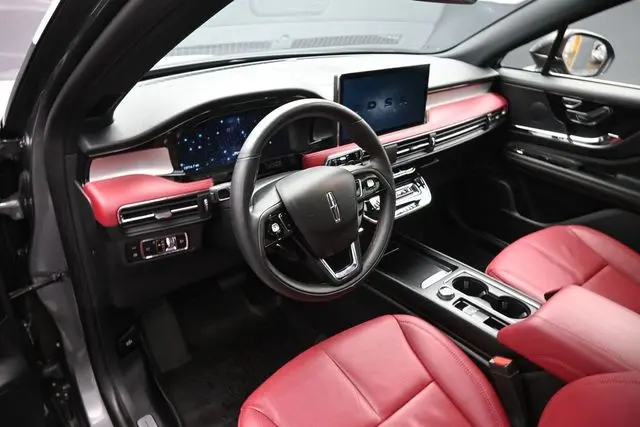 2025 Lincoln Corsair - $43,999