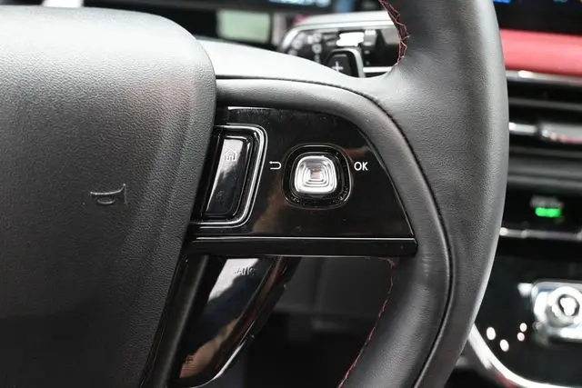 2025 Lincoln Corsair - $43,999