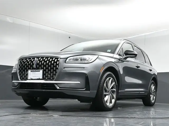 2025 Lincoln Corsair - $43,999