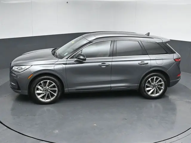 2025 Lincoln Corsair - $43,999