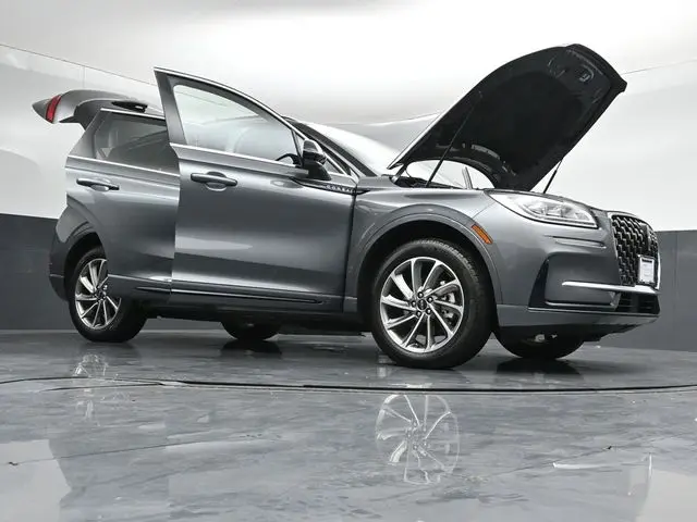 2025 Lincoln Corsair - $43,999