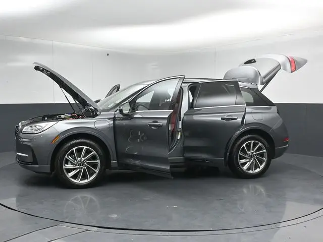 2025 Lincoln Corsair - $43,999