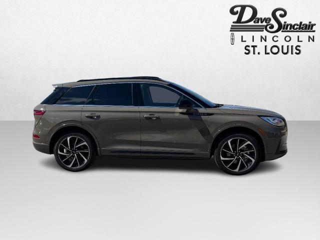 2025 Lincoln Corsair Grand Touring — photo 1 of 12
