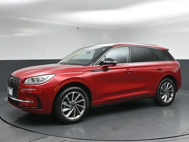 2023 Lincoln Corsair - $34,999