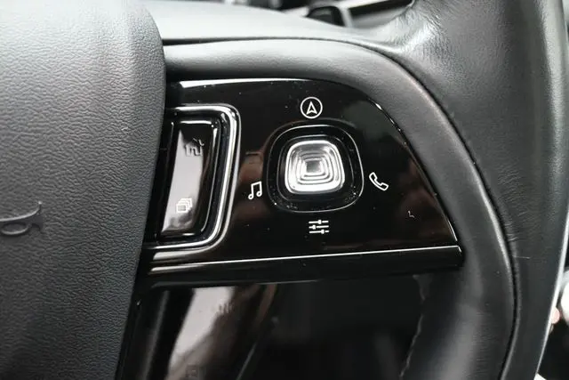 2023 Lincoln Corsair - $34,999
