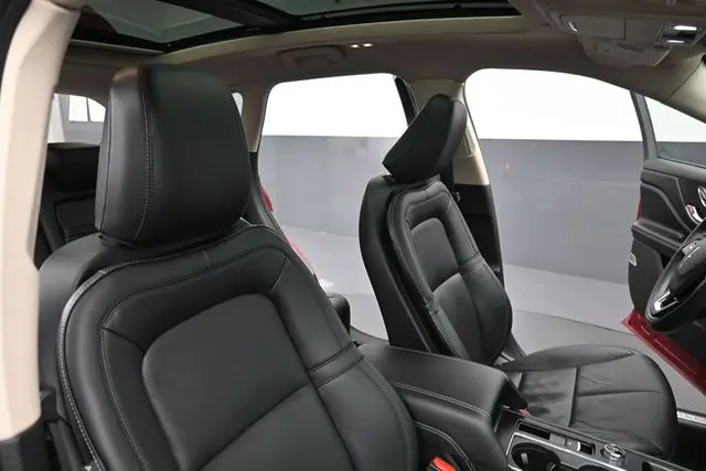 2023 Lincoln Corsair - $34,999