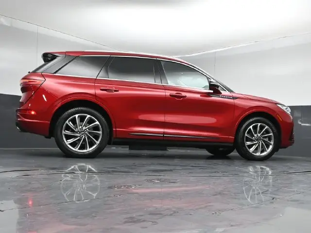 2023 Lincoln Corsair - $34,999