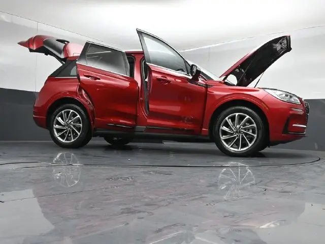 2023 Lincoln Corsair - $34,999