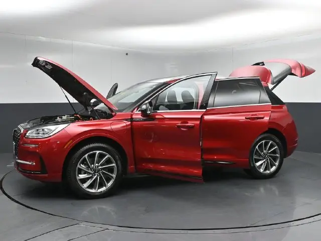 2023 Lincoln Corsair - $34,999