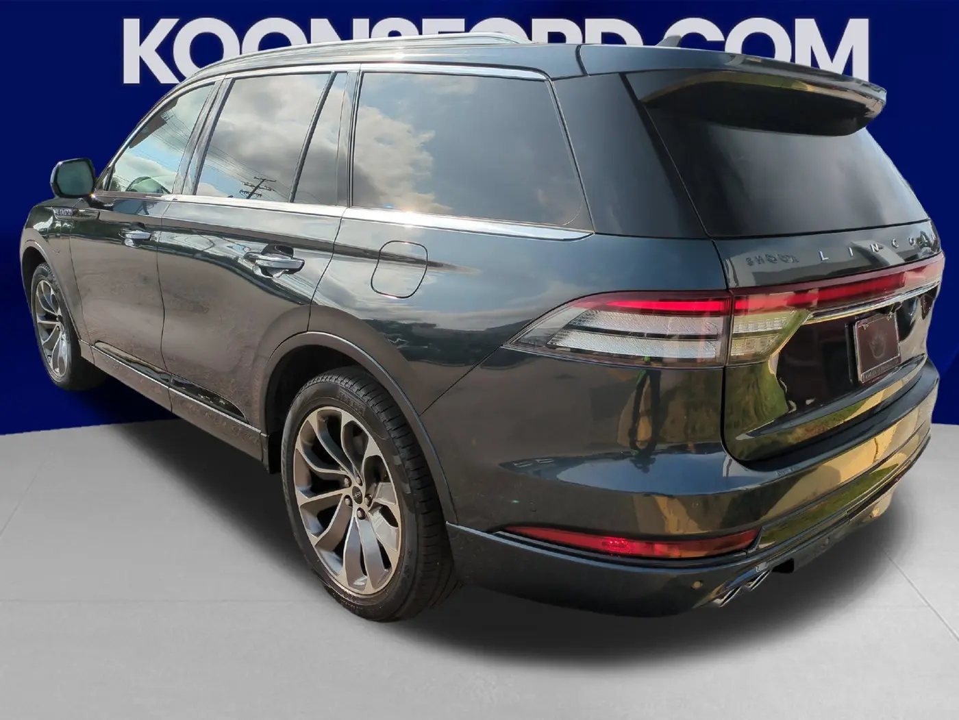 2022 Lincoln Aviator - $38,590