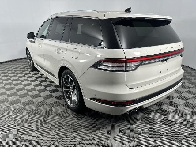 2022 Lincoln Aviator - $35,900