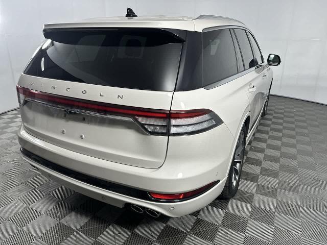 2022 Lincoln Aviator - $35,900