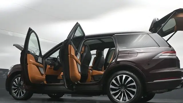 2023 Lincoln Aviator Black Label Grand Touring