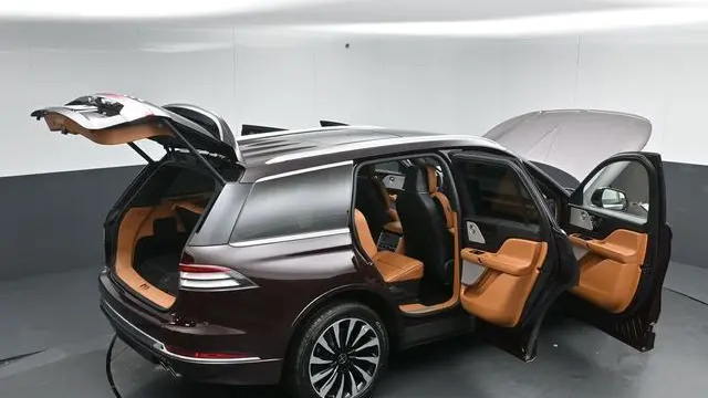 2023 Lincoln Aviator Black Label Grand Touring