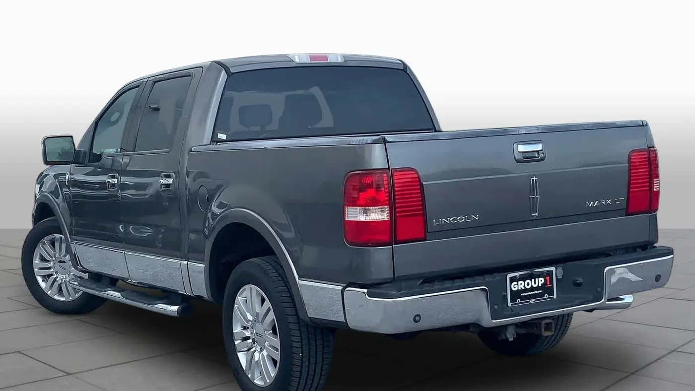 2006 Lincoln Mark LT Base