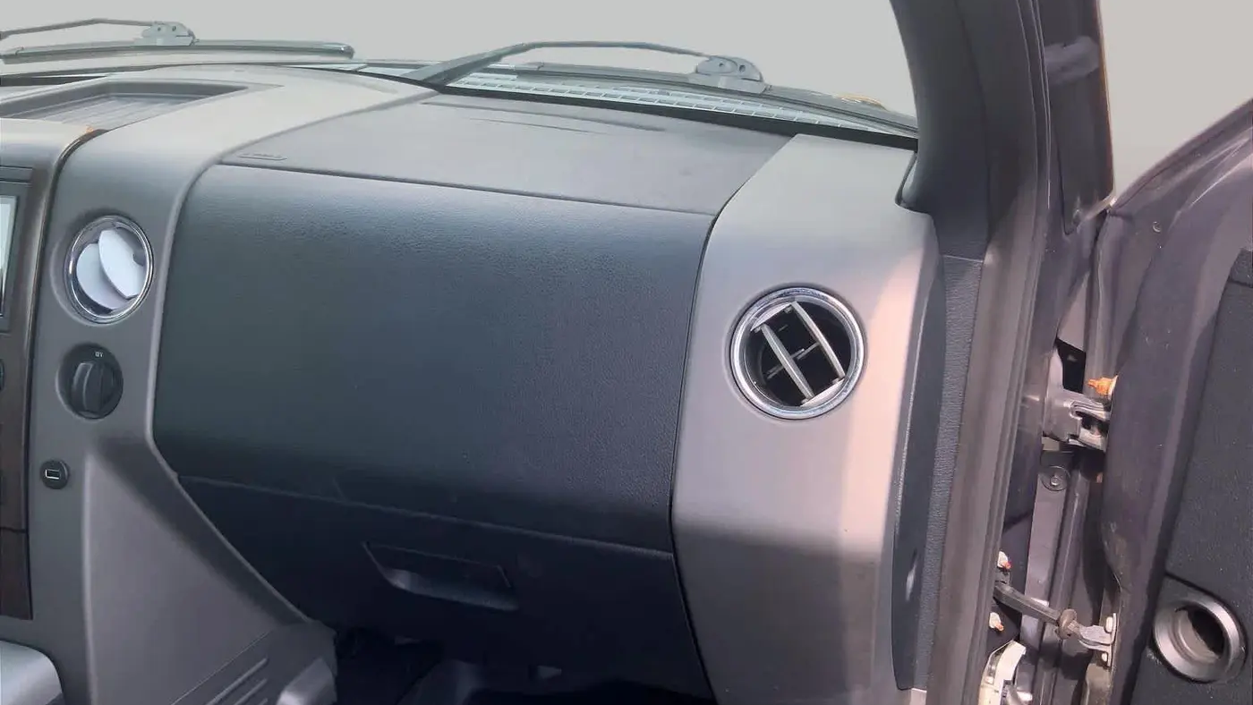 2006 Lincoln Mark LT Base