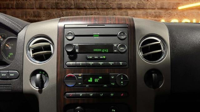 2006 Lincoln Mark LT Base