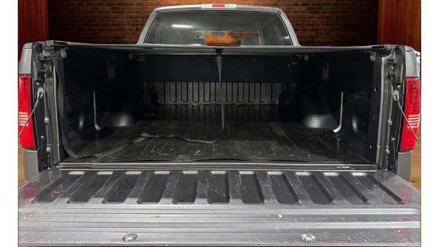 2006 Lincoln Mark LT Base