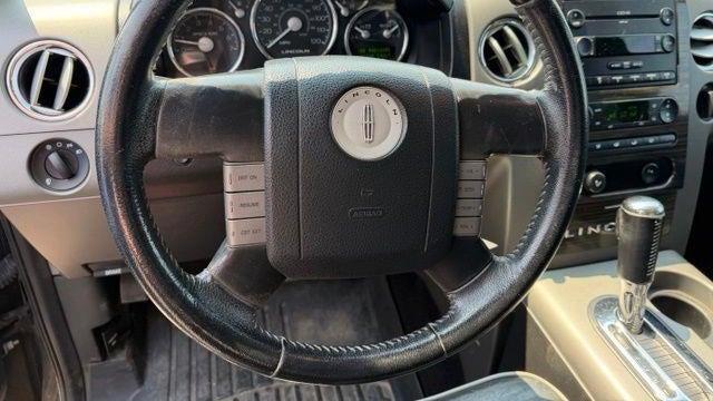 2007 Lincoln Mark LT Base