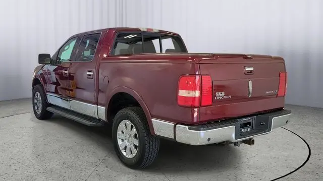2006 Lincoln Mark LT Base