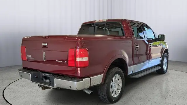 2006 Lincoln Mark LT Base