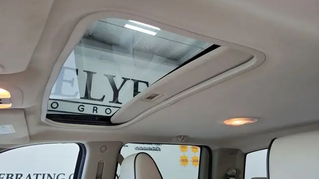 2006 Lincoln Mark LT Base