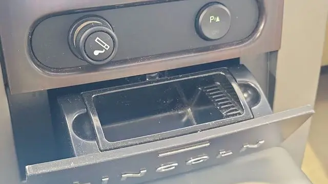 2006 Lincoln Mark LT Base