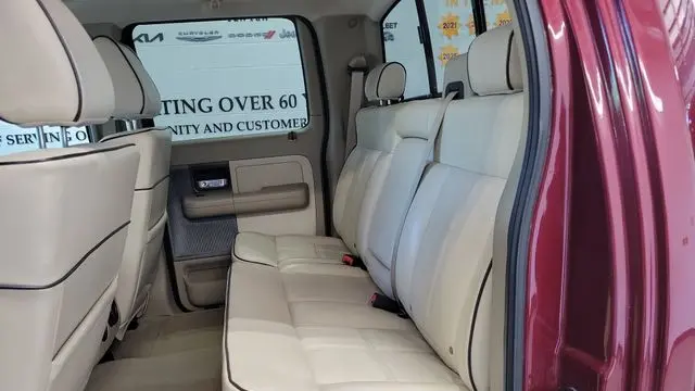 2006 Lincoln Mark LT Base