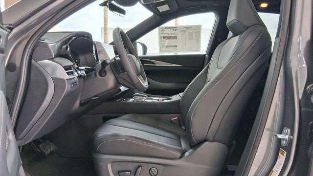 2027 INFINITI QX65 Luxe