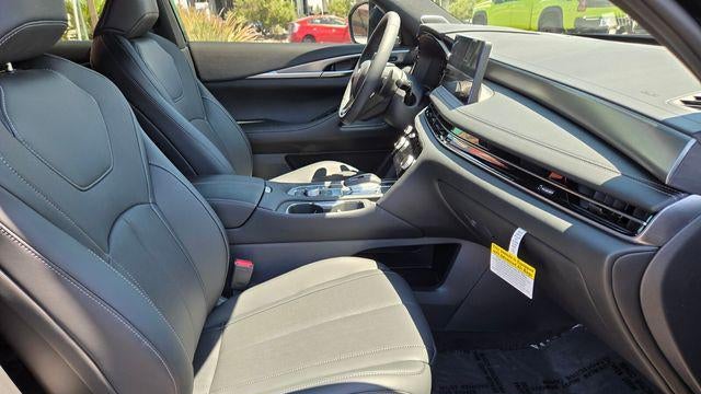 2027 INFINITI QX65 Luxe