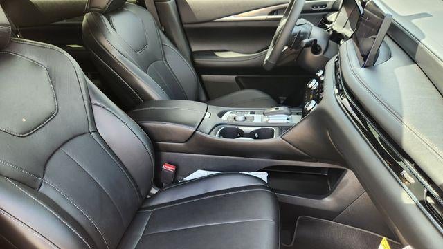2027 INFINITI QX65 Luxe