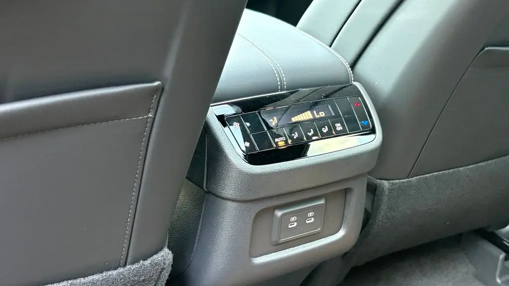 2027 INFINITI QX65 Luxe