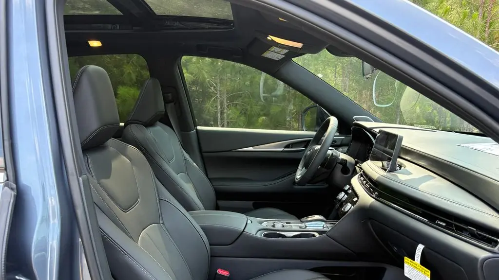 2027 INFINITI QX65 Luxe