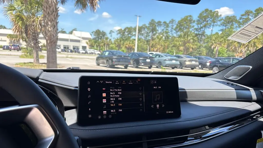 2027 INFINITI QX65 Luxe