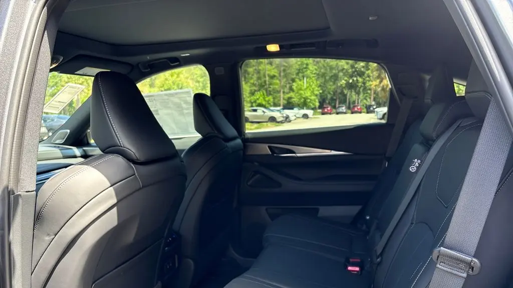 2027 INFINITI QX65 Luxe