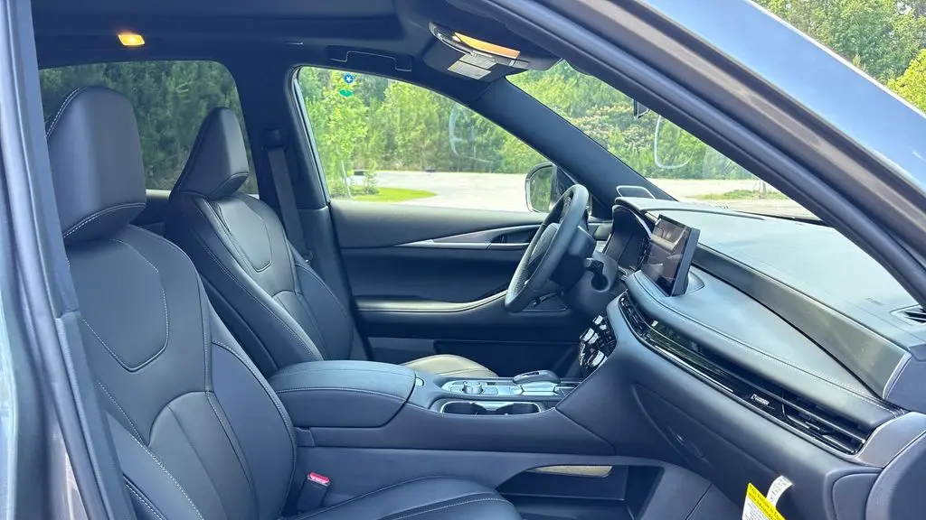 2027 INFINITI QX65 Luxe
