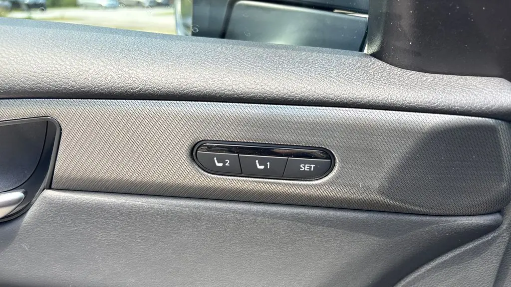 2027 INFINITI QX65 Luxe