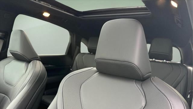 2027 INFINITI QX65 Luxe