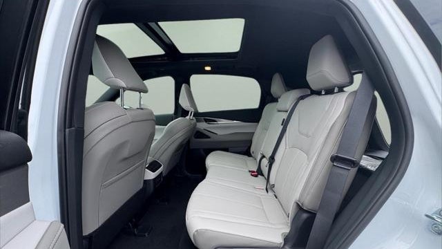 2027 INFINITI QX65 Luxe