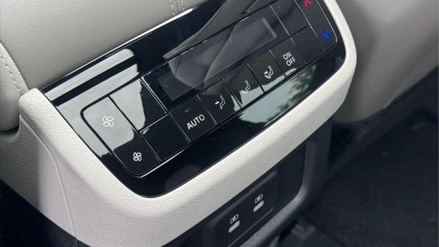 2027 INFINITI QX65 Luxe