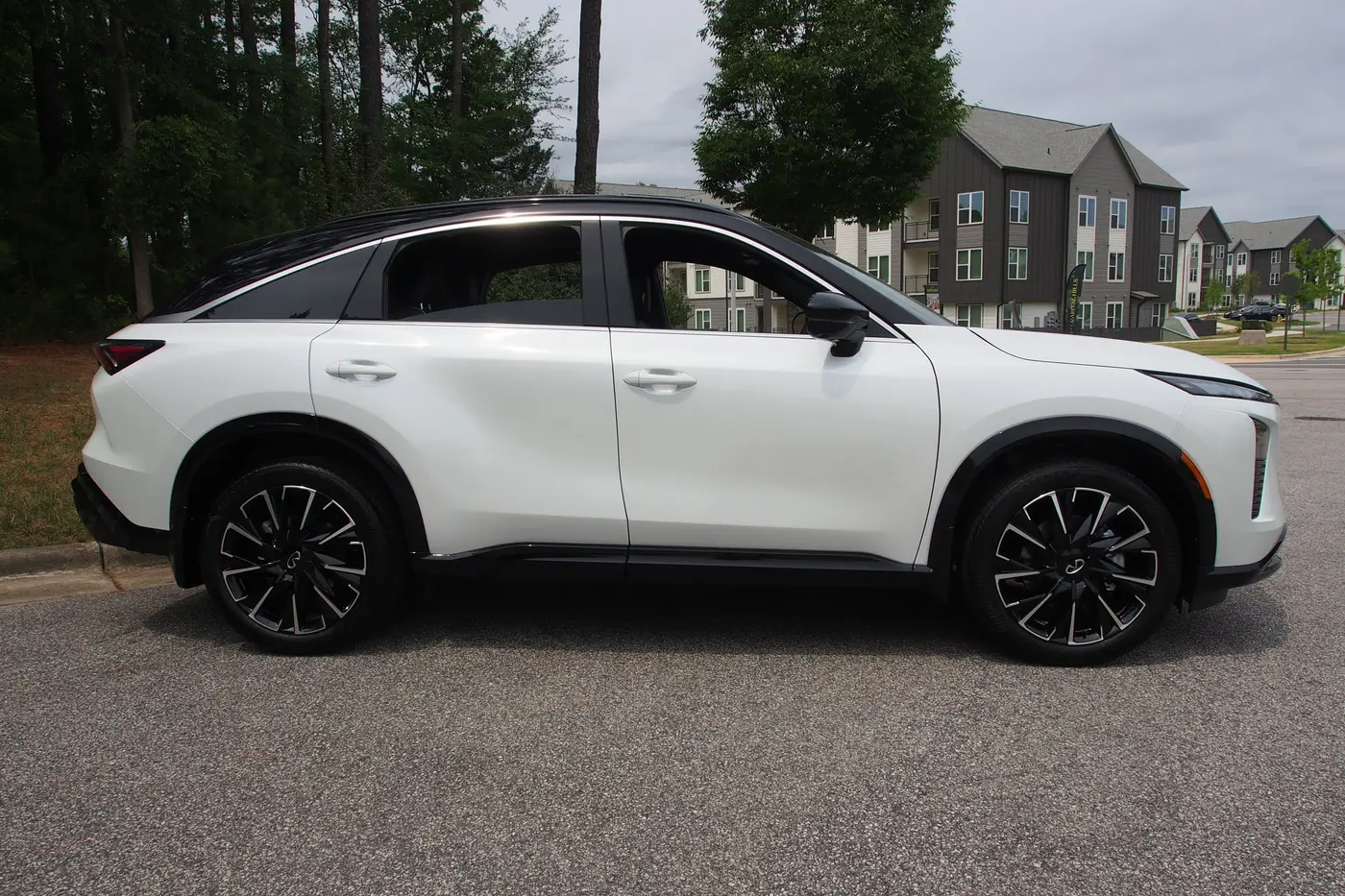 2027 INFINITI Qx65 - $61,900