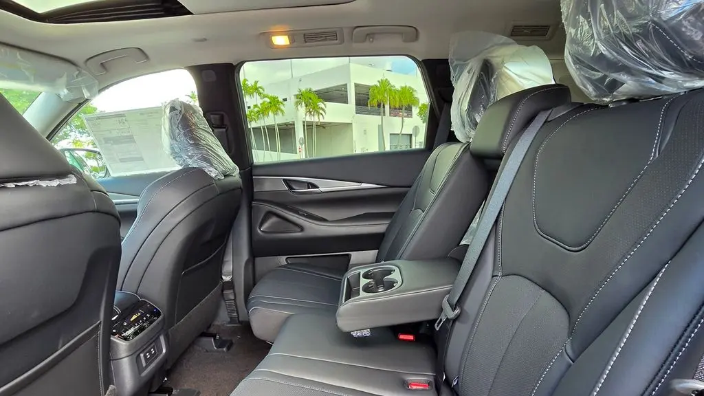 2027 INFINITI QX60 Pure