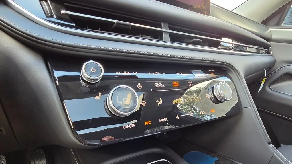 2027 INFINITI QX60 Pure