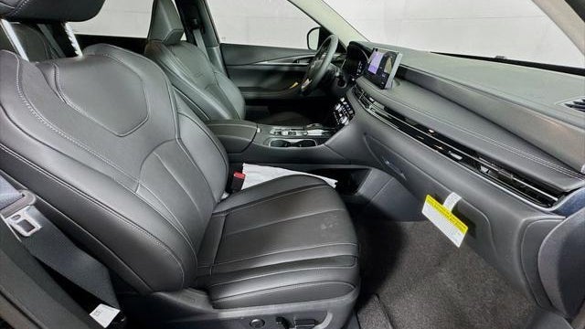 2027 INFINITI QX60 Pure