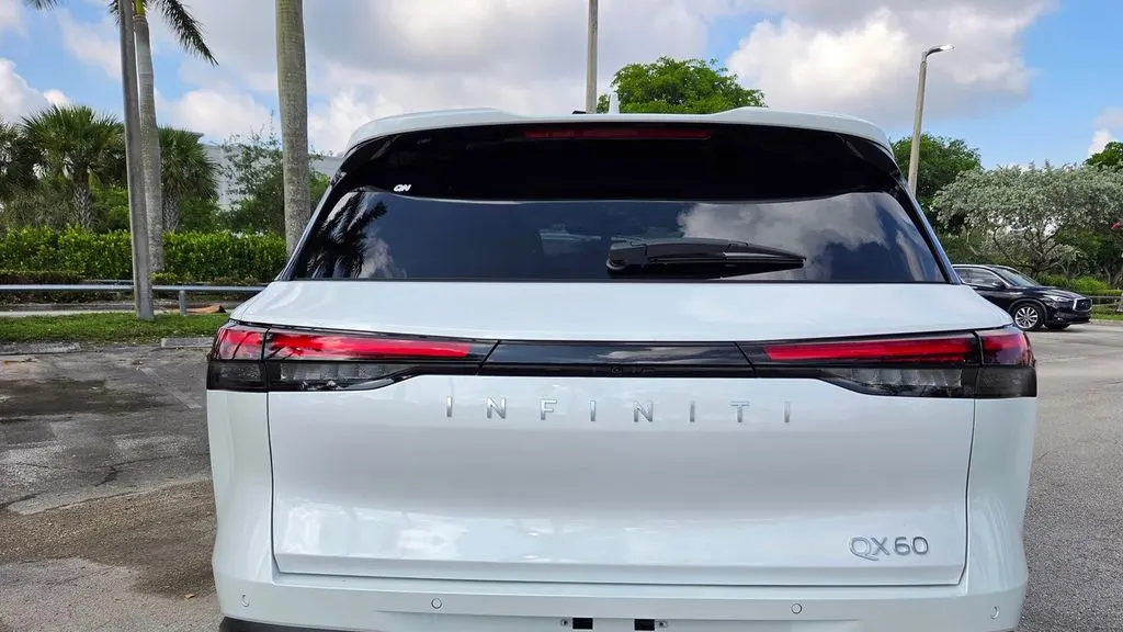 2027 INFINITI QX60 Pure